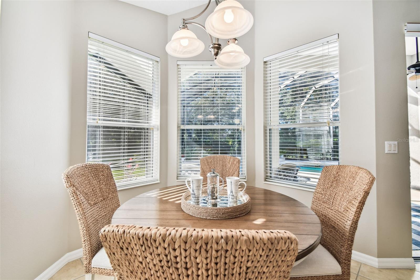 Image 16 of 37 For 7328 Lake Forest Glen