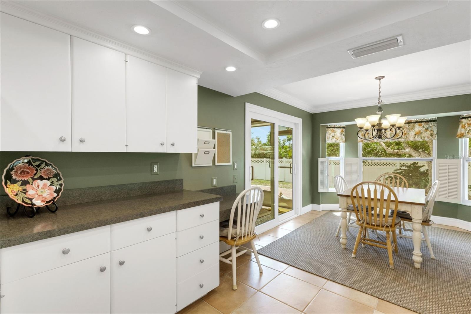 Image 16 of 55 For 3016 Chase Circle