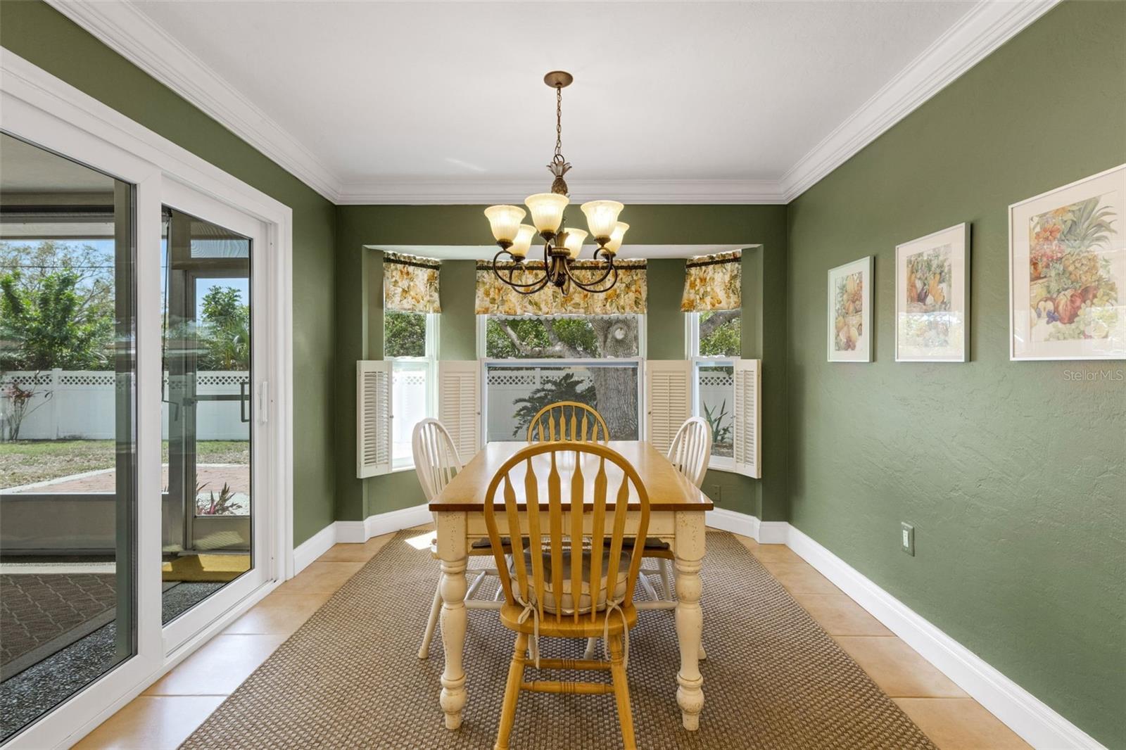 Image 19 of 55 For 3016 Chase Circle