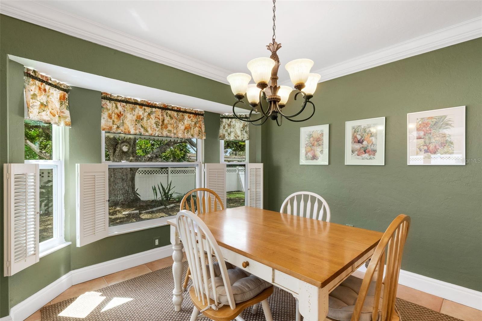 Image 21 of 55 For 3016 Chase Circle