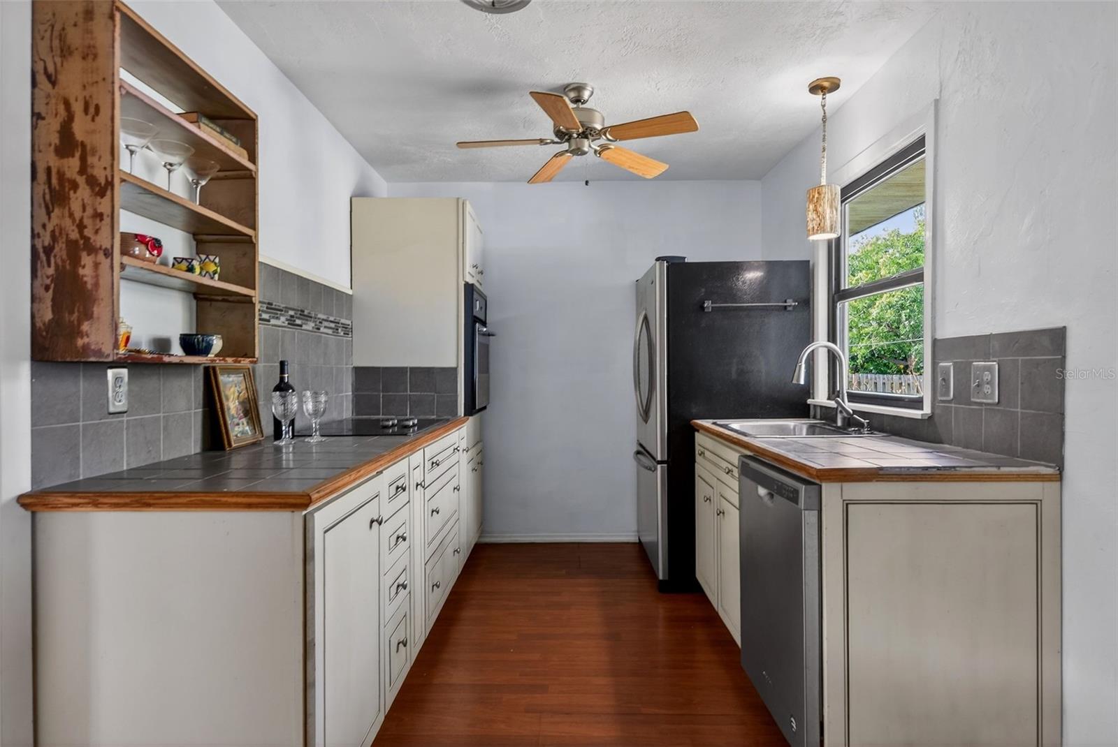 Image 14 of 58 For 6338 Beechwood Avenue