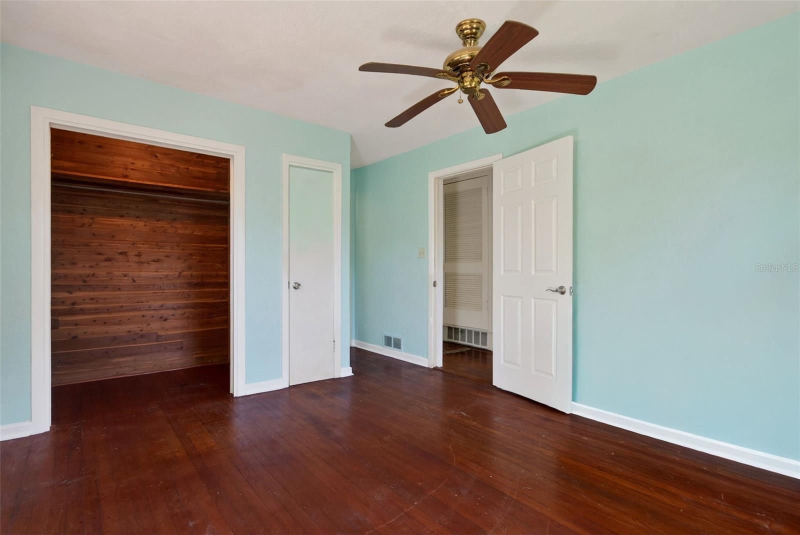 Image 24 of 58 For 6338 Beechwood Avenue