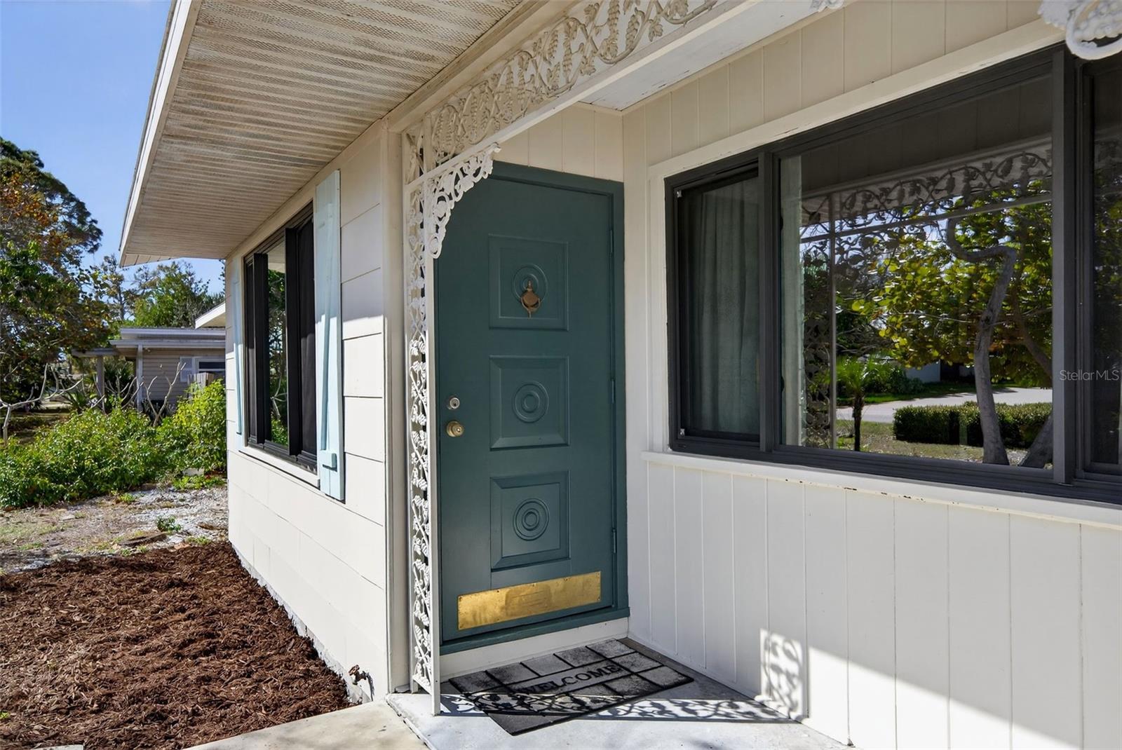 Image 5 of 58 For 6338 Beechwood Avenue