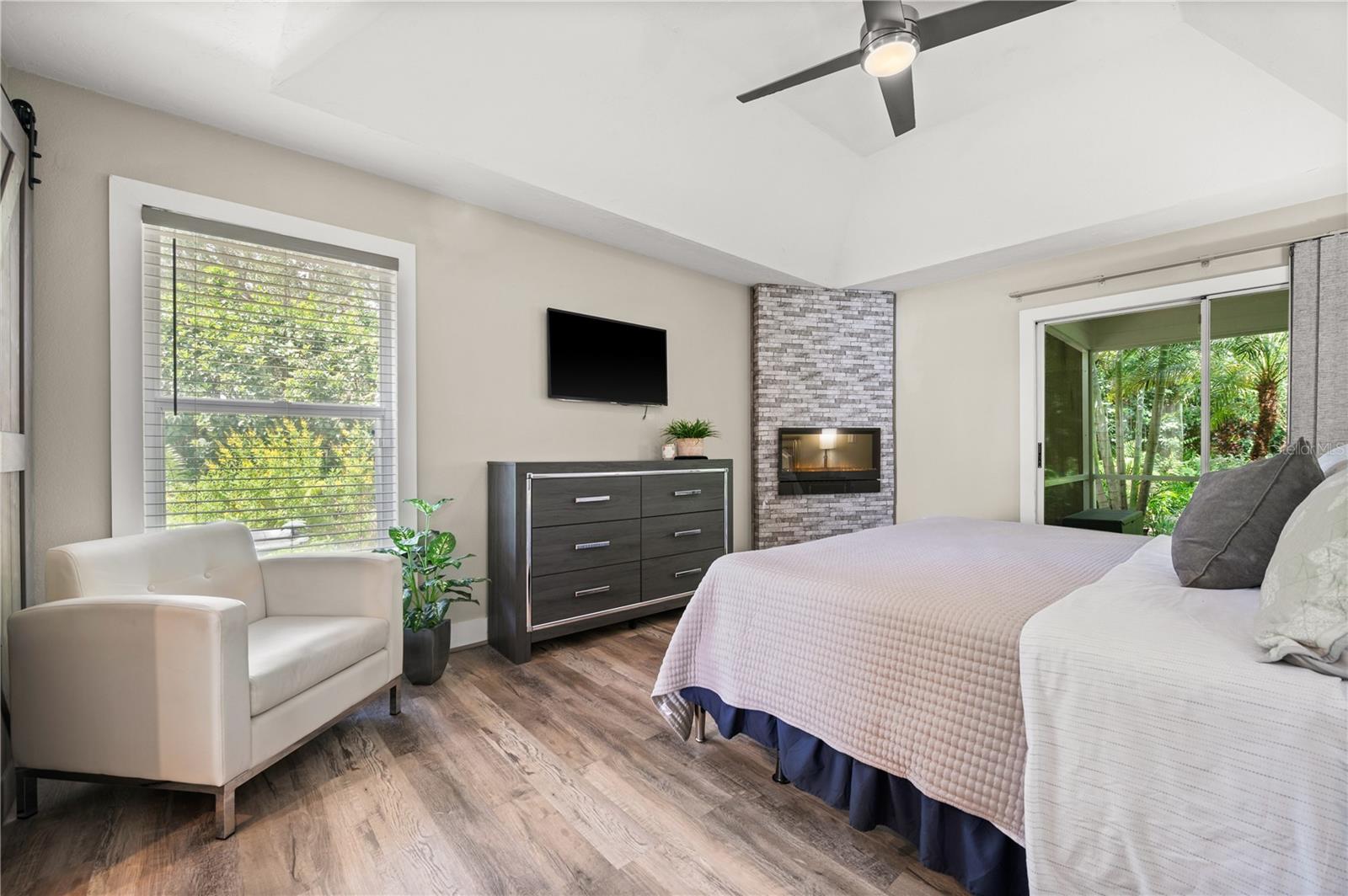 Image 13 of 25 For 6960 Stetson Street Circle