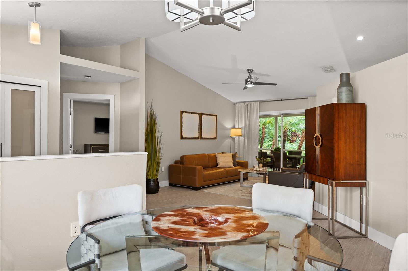 Image 6 of 25 For 6960 Stetson Street Circle