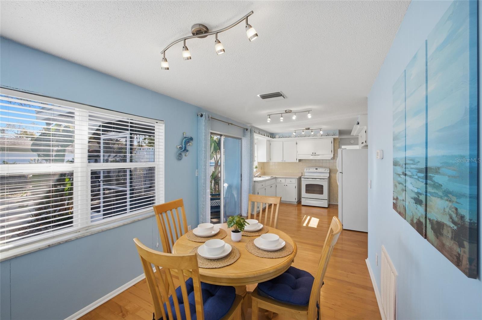 Image 10 of 30 For 2217 Lauren Drive