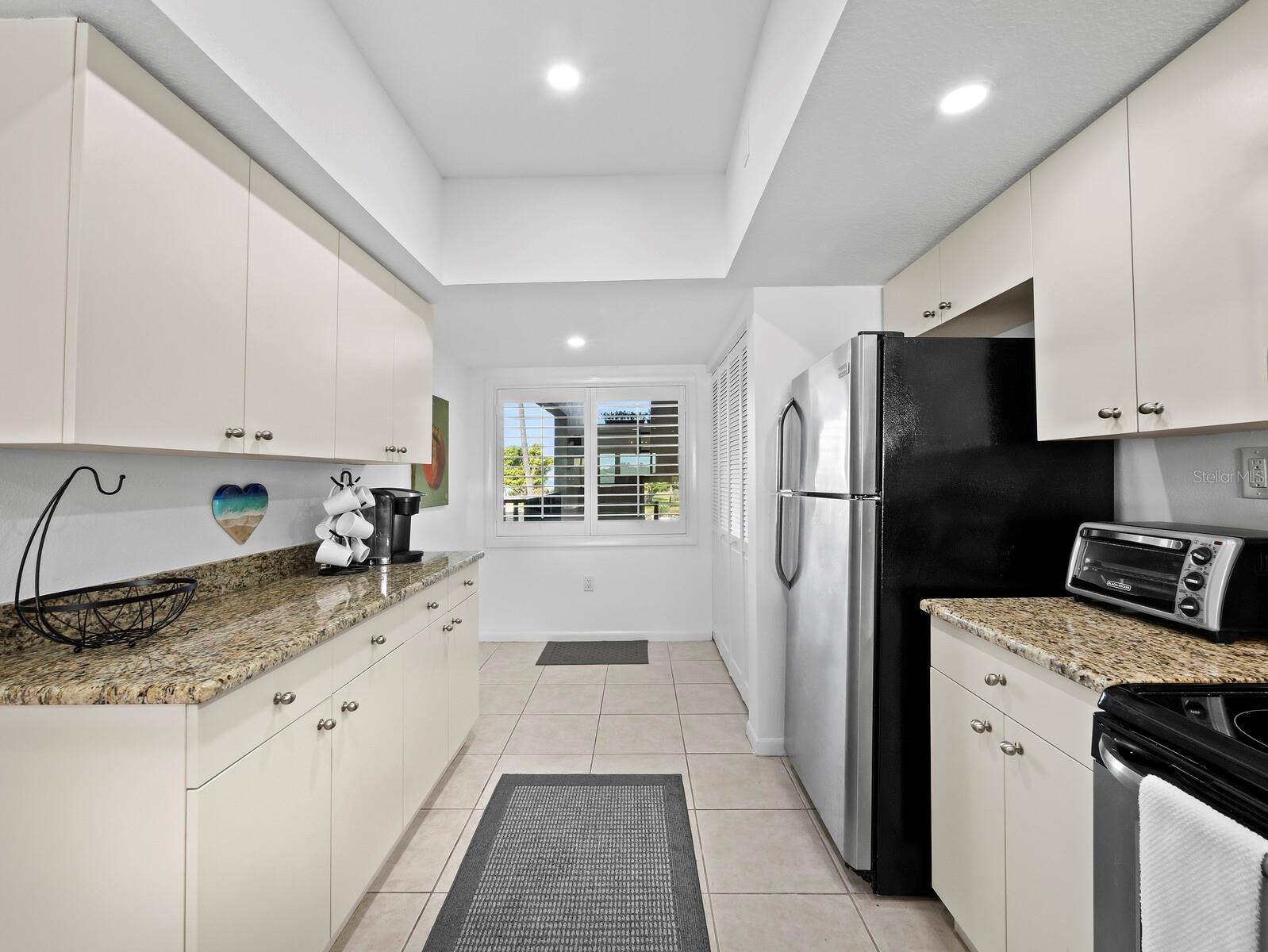 Image 20 of 51 For 3540 Gulf Of Mexico Drive 102