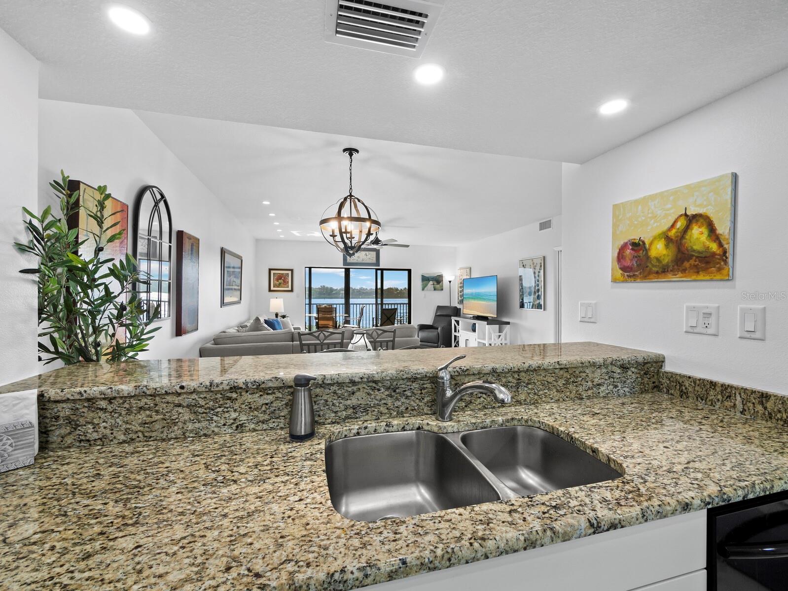 Image 23 of 51 For 3540 Gulf Of Mexico Drive 102