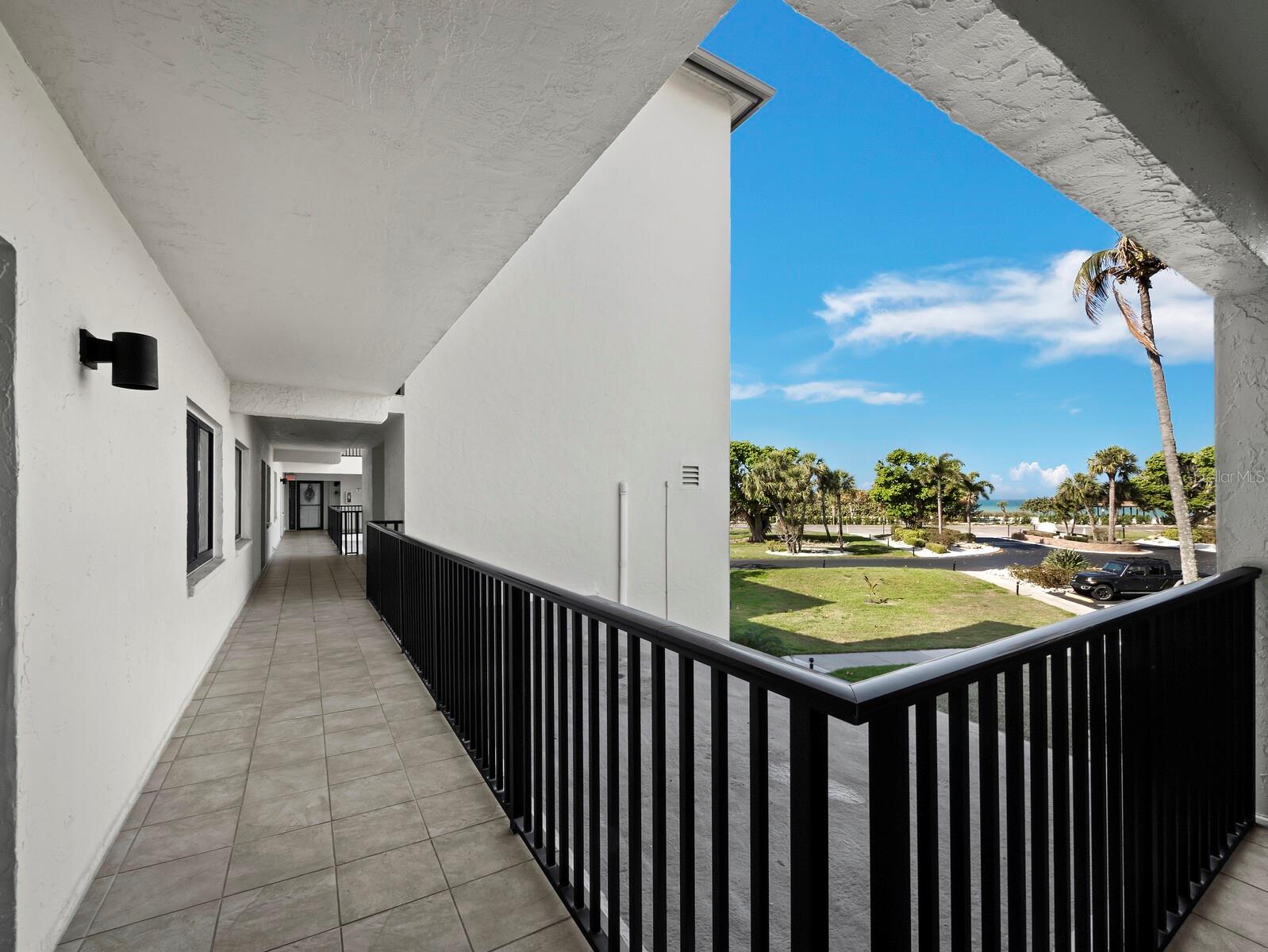 Image 3 of 51 For 3540 Gulf Of Mexico Drive 102