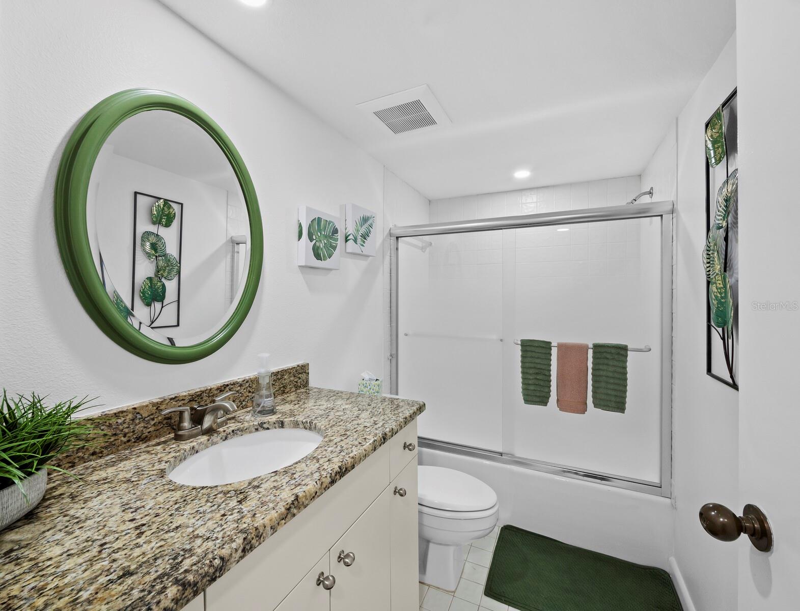 Image 35 of 51 For 3540 Gulf Of Mexico Drive 102