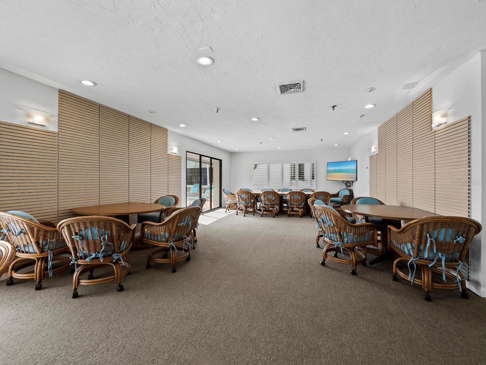 Image 40 of 51 For 3540 Gulf Of Mexico Drive 102