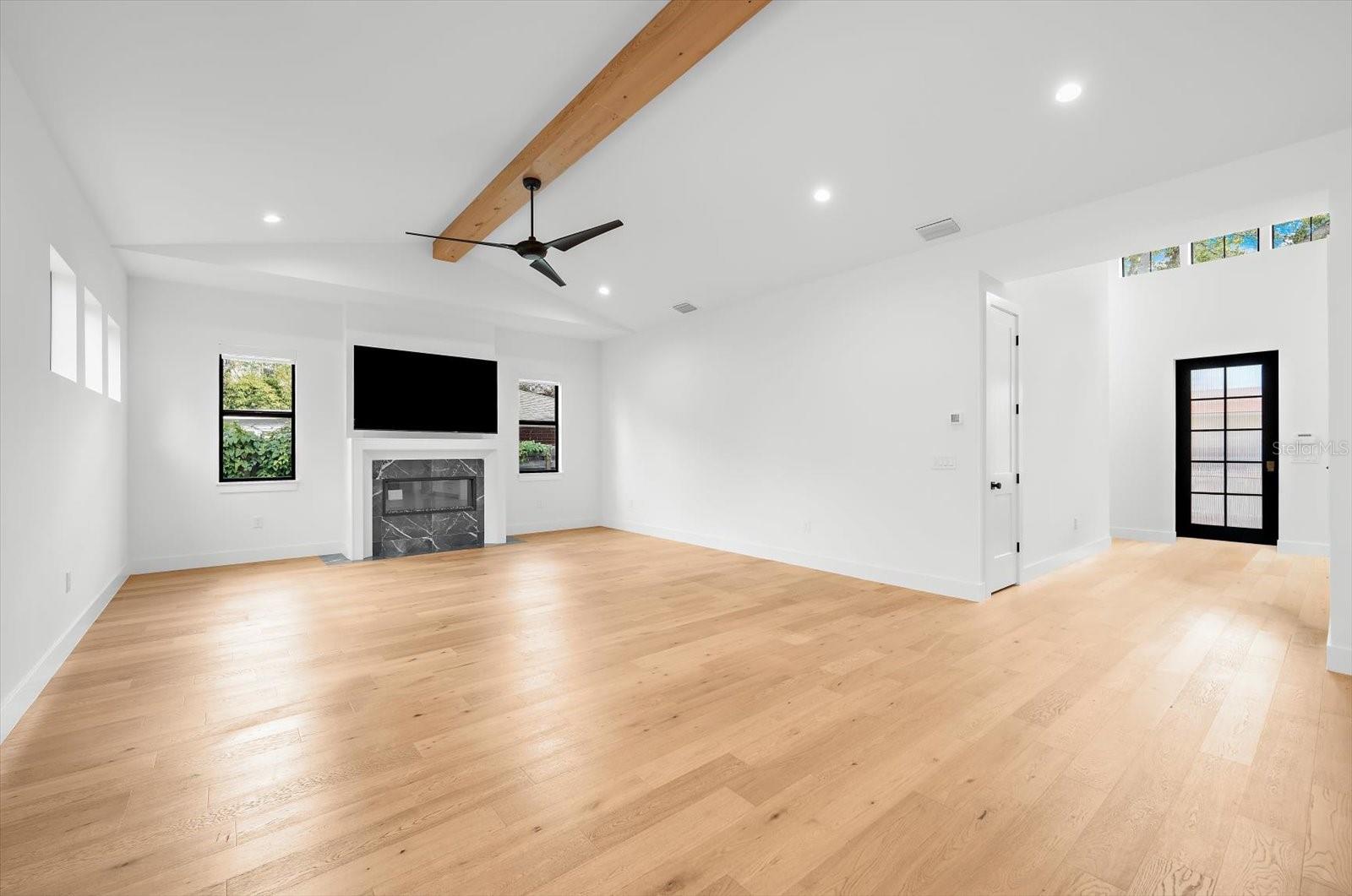 Image 21 of 62 For 2135 Datura Street