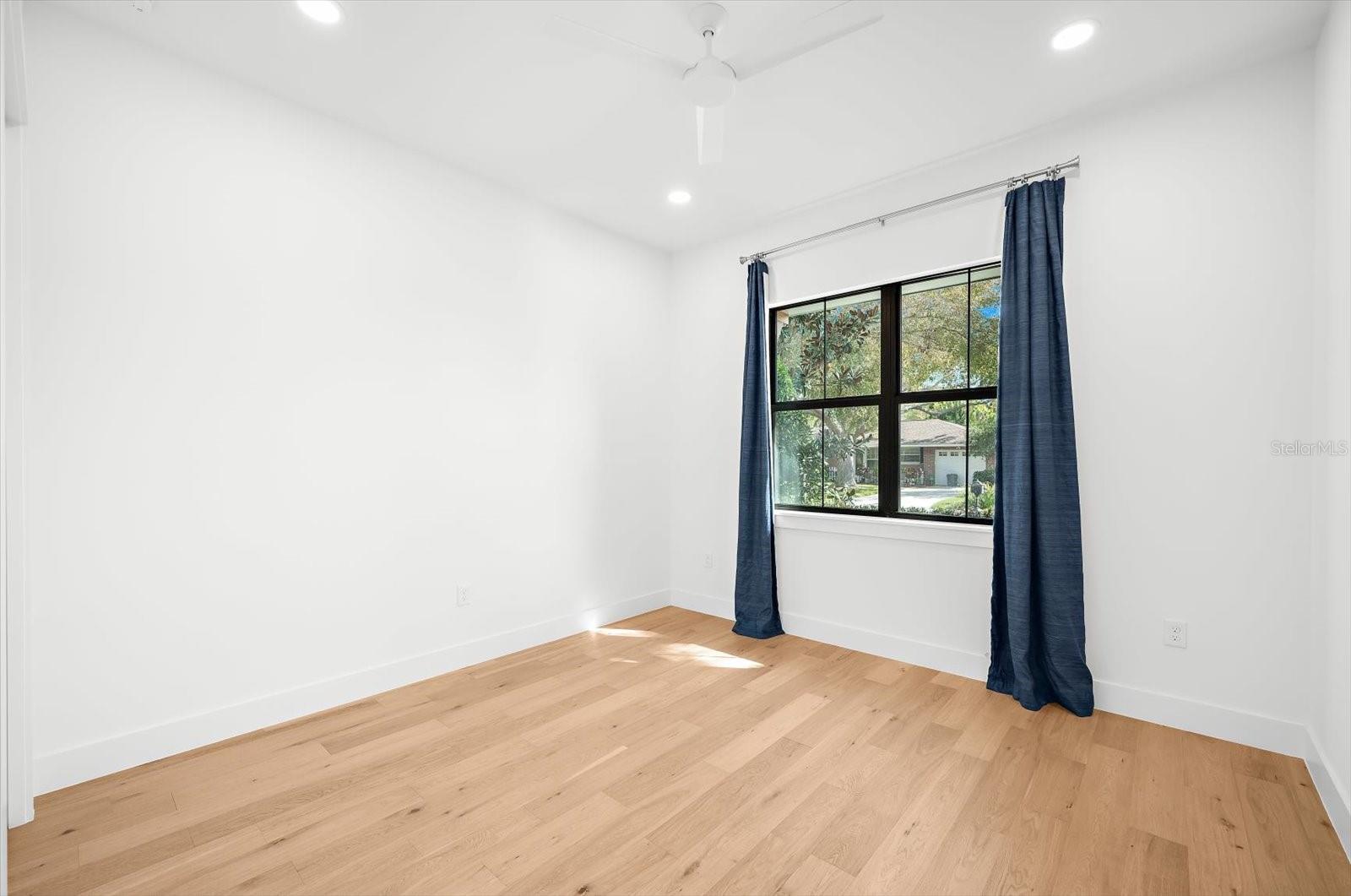 Image 25 of 62 For 2135 Datura Street