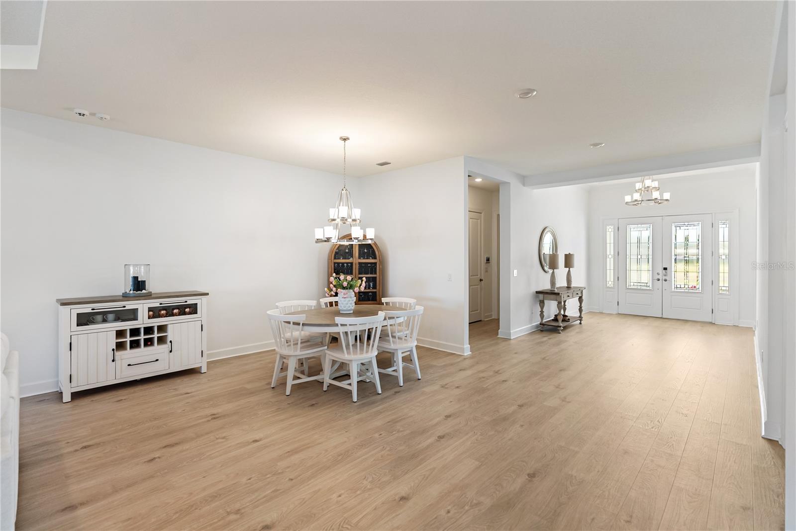 Image 7 of 47 For 15278 Contenta Loop