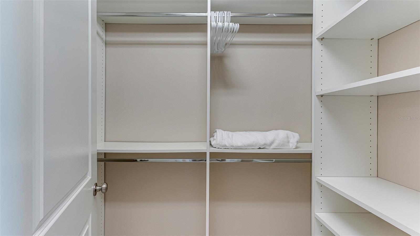 Image 23 of 52 For 13816 Messina Loop 101