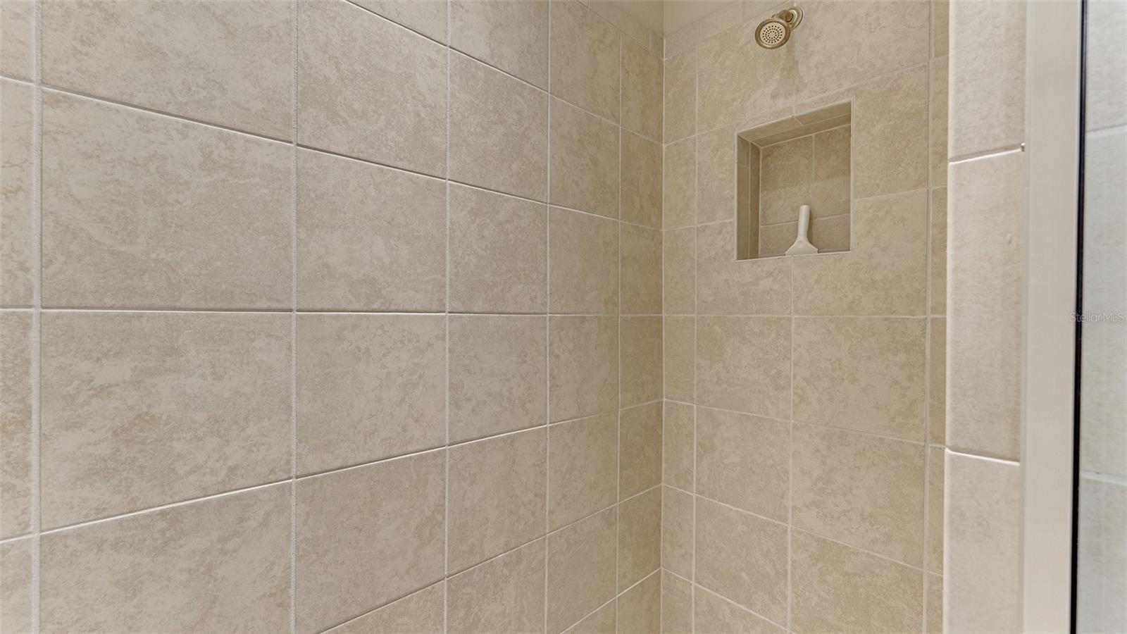 Image 25 of 52 For 13816 Messina Loop 101