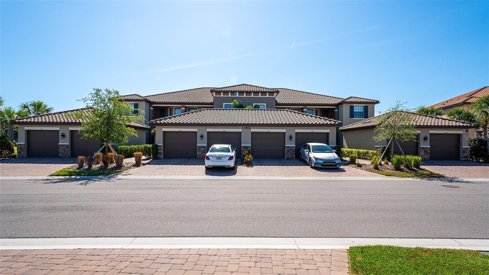 Image 5 of 52 For 13816 Messina Loop 101