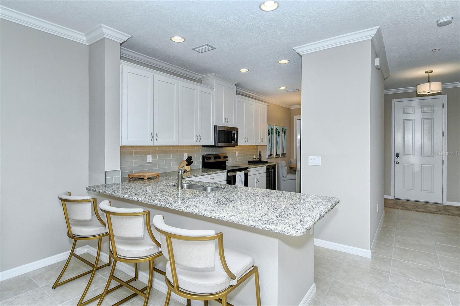 Image 8 of 52 For 13816 Messina Loop 101