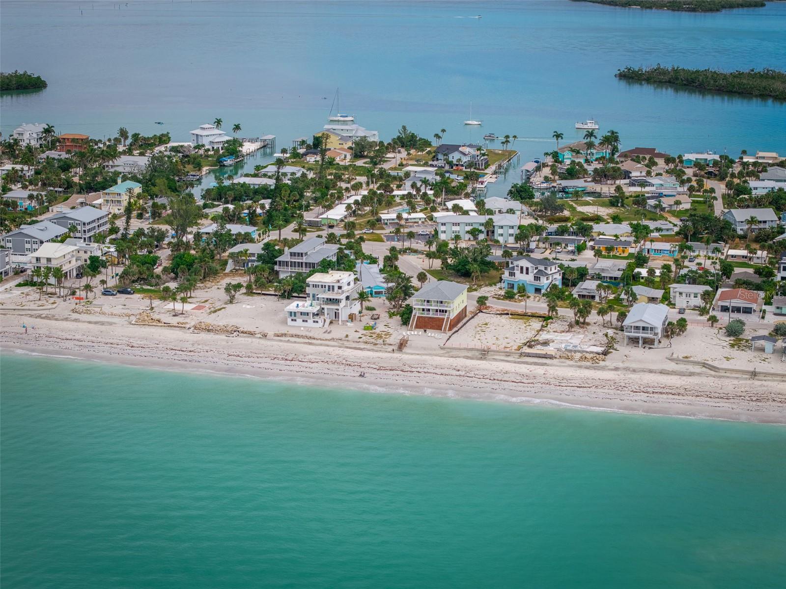 Image 33 of 47 For 1385 Gulf Boulevard 3-8