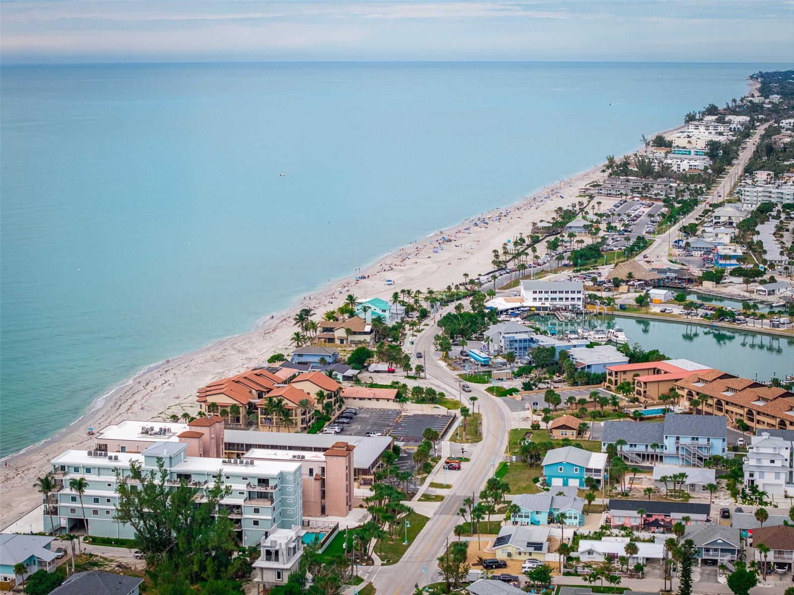 Image 43 of 47 For 1385 Gulf Boulevard 3-8