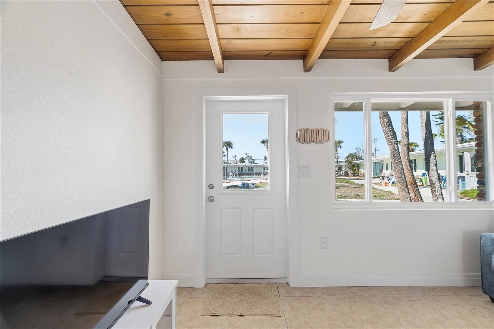 Image 5 of 47 For 1385 Gulf Boulevard 3-8