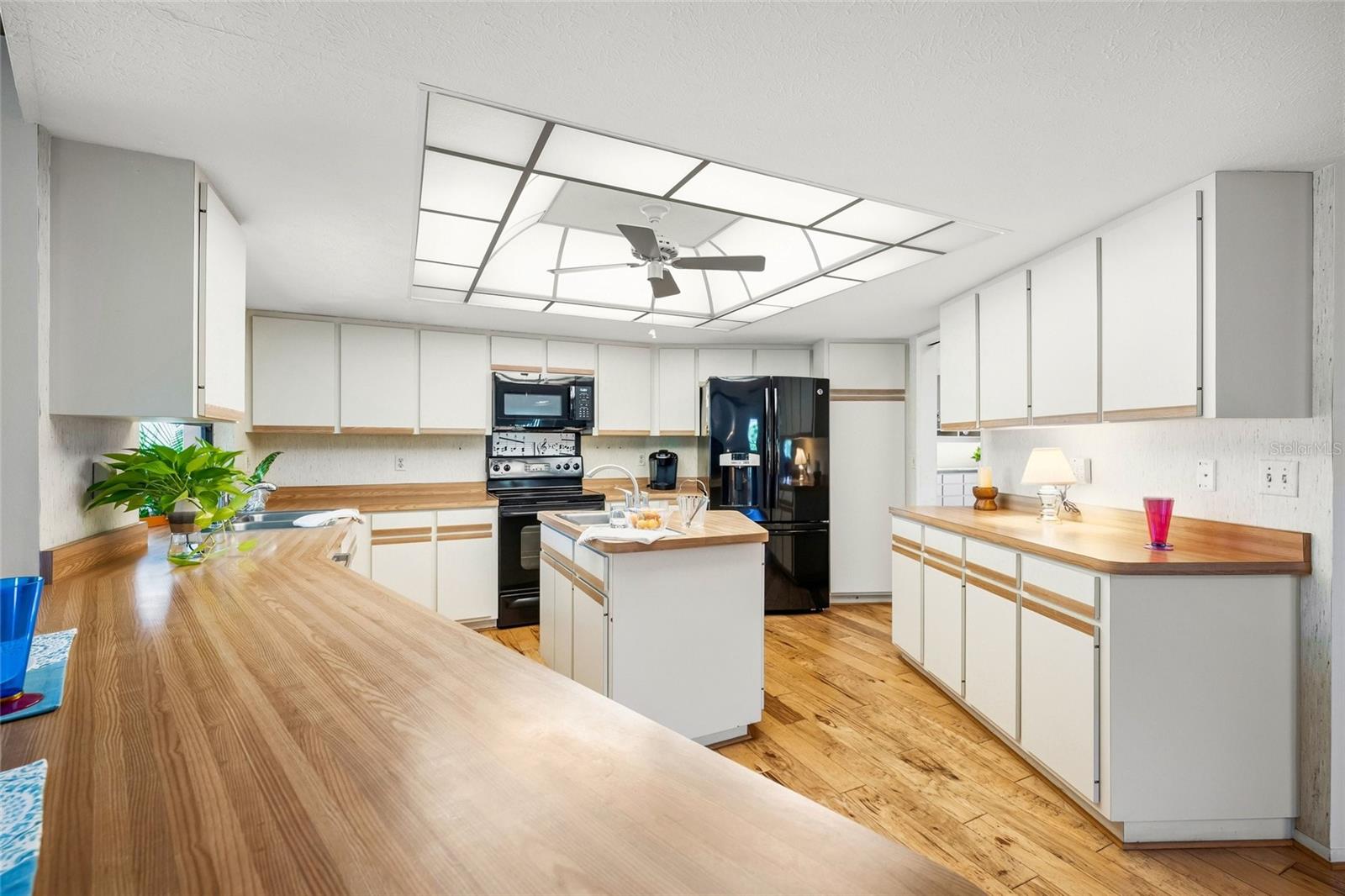 Image 28 of 64 For 4806 Country Club Drive