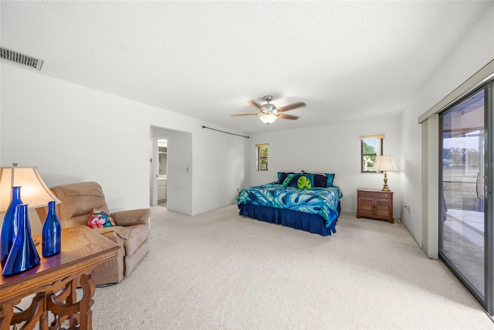 Image 35 of 64 For 4806 Country Club Drive