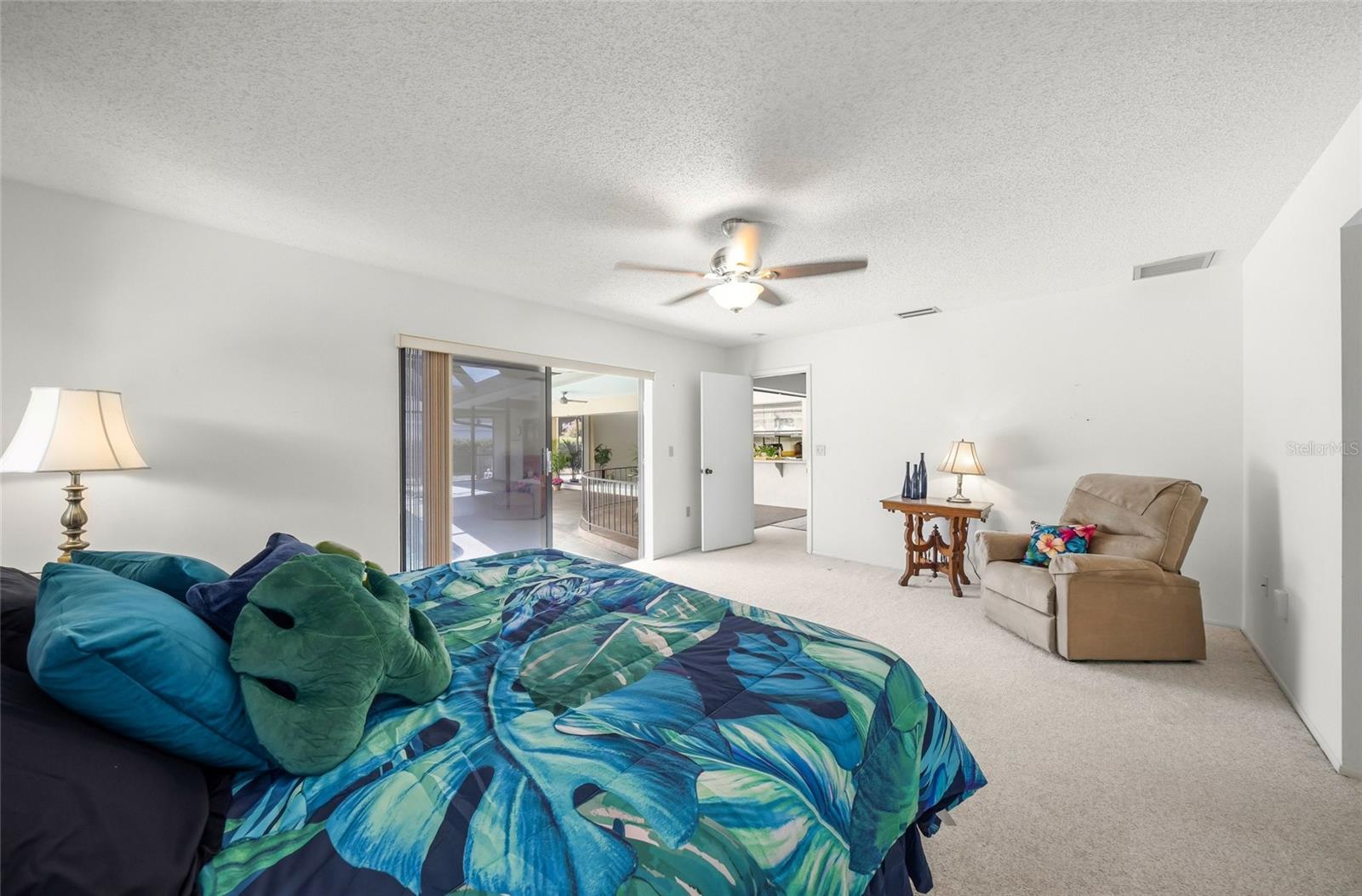 Image 37 of 64 For 4806 Country Club Drive