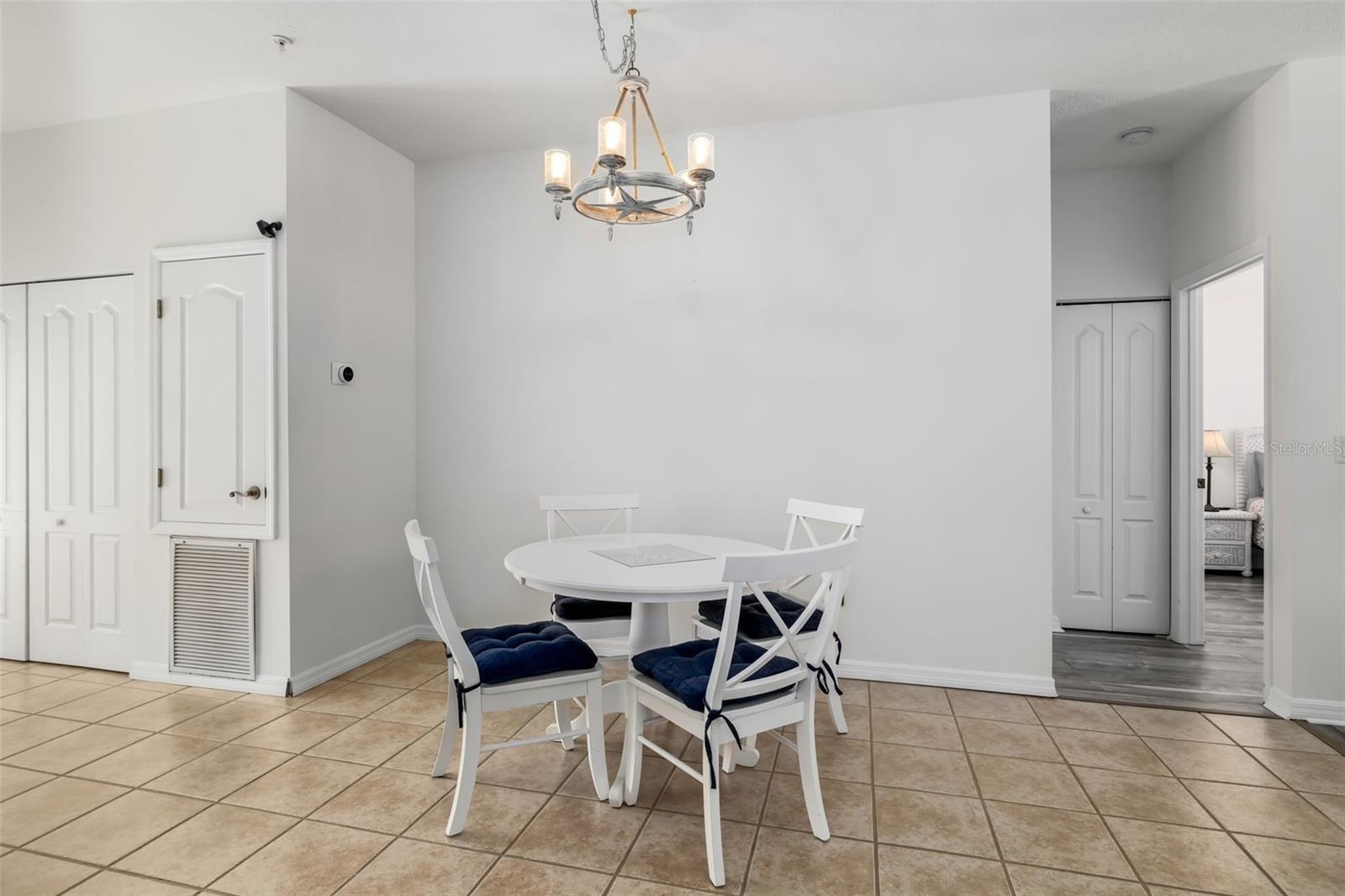 Image 7 of 58 For 1522 Gondola Park Drive 1522