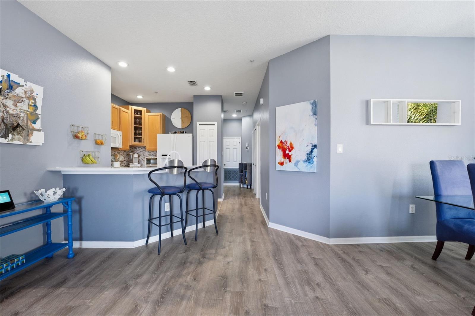 Image 7 of 41 For 3758 Parkridge Circle 24-201