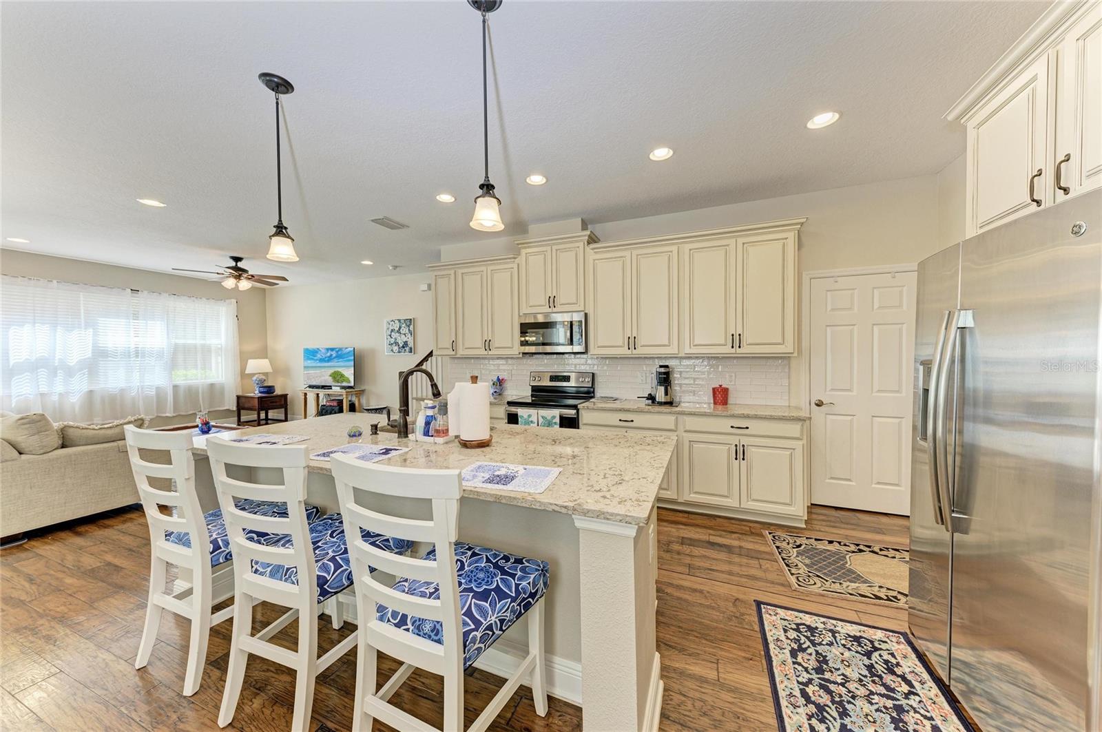 Image 11 of 37 For 7844 52nd Terrace E