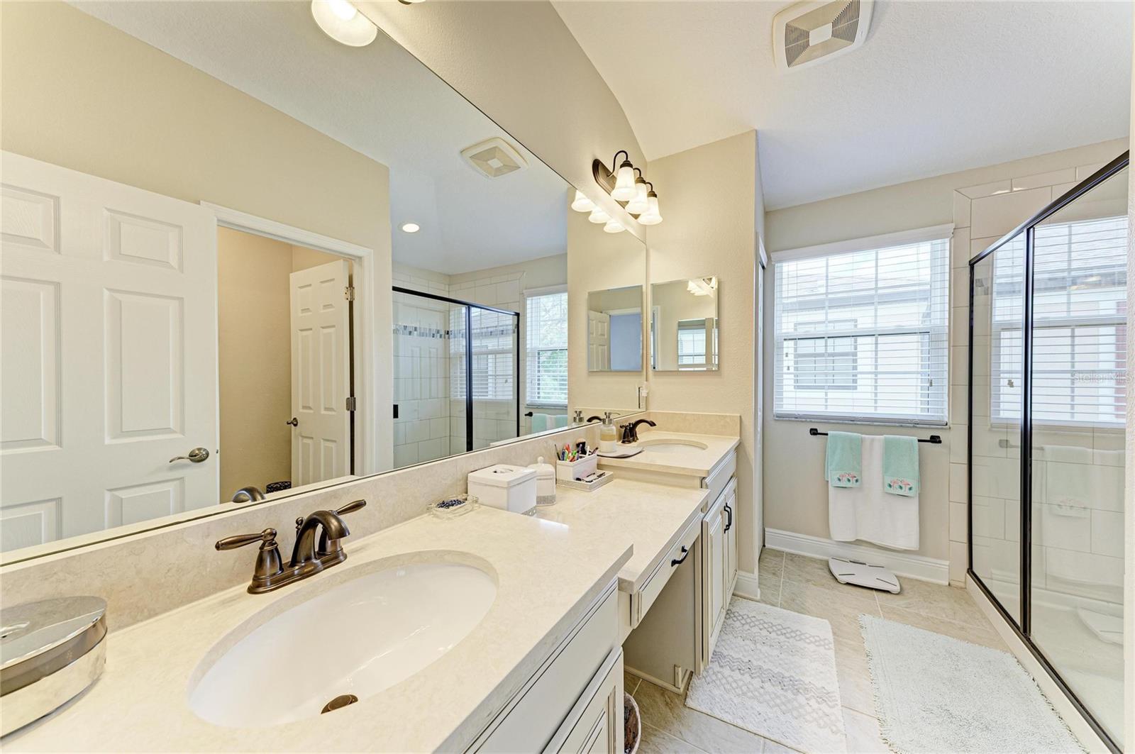 Image 23 of 37 For 7844 52nd Terrace E