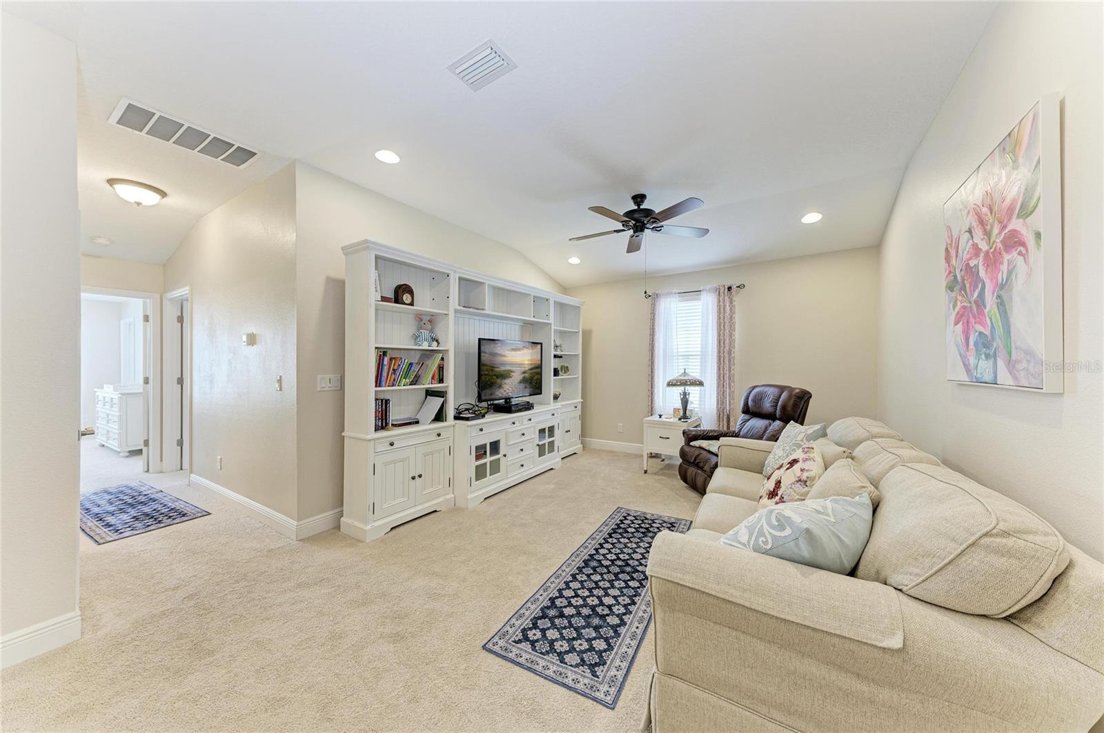 Image 25 of 37 For 7844 52nd Terrace E