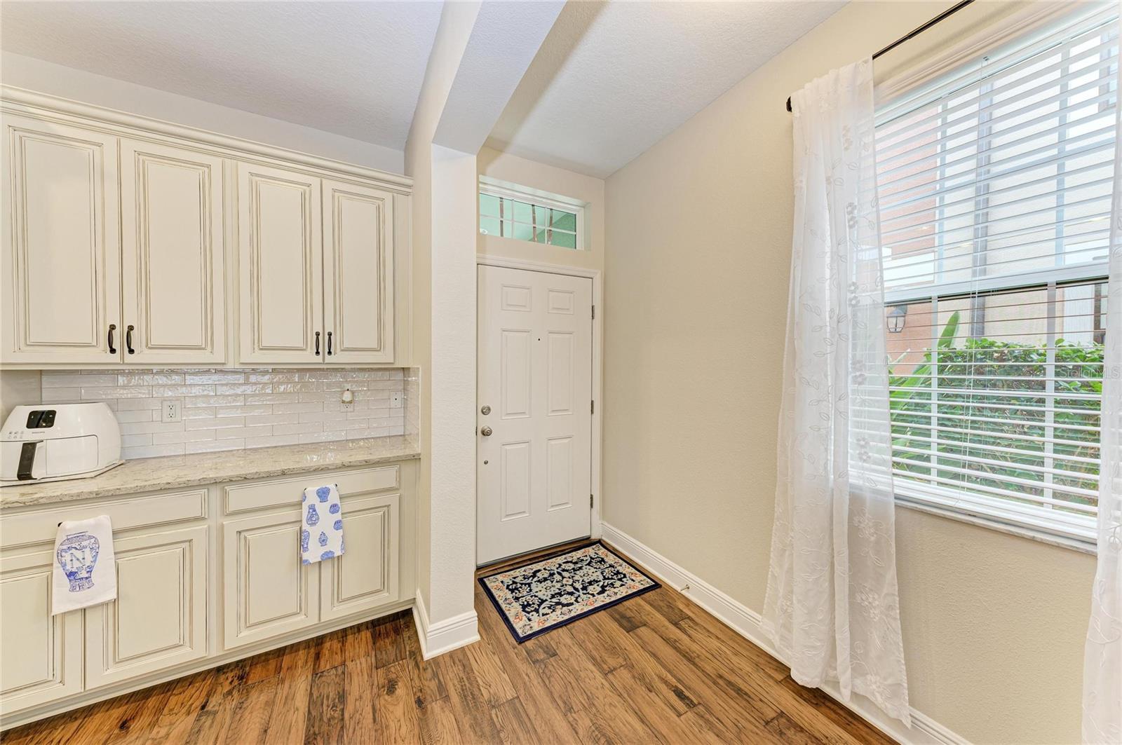 Image 5 of 37 For 7844 52nd Terrace E