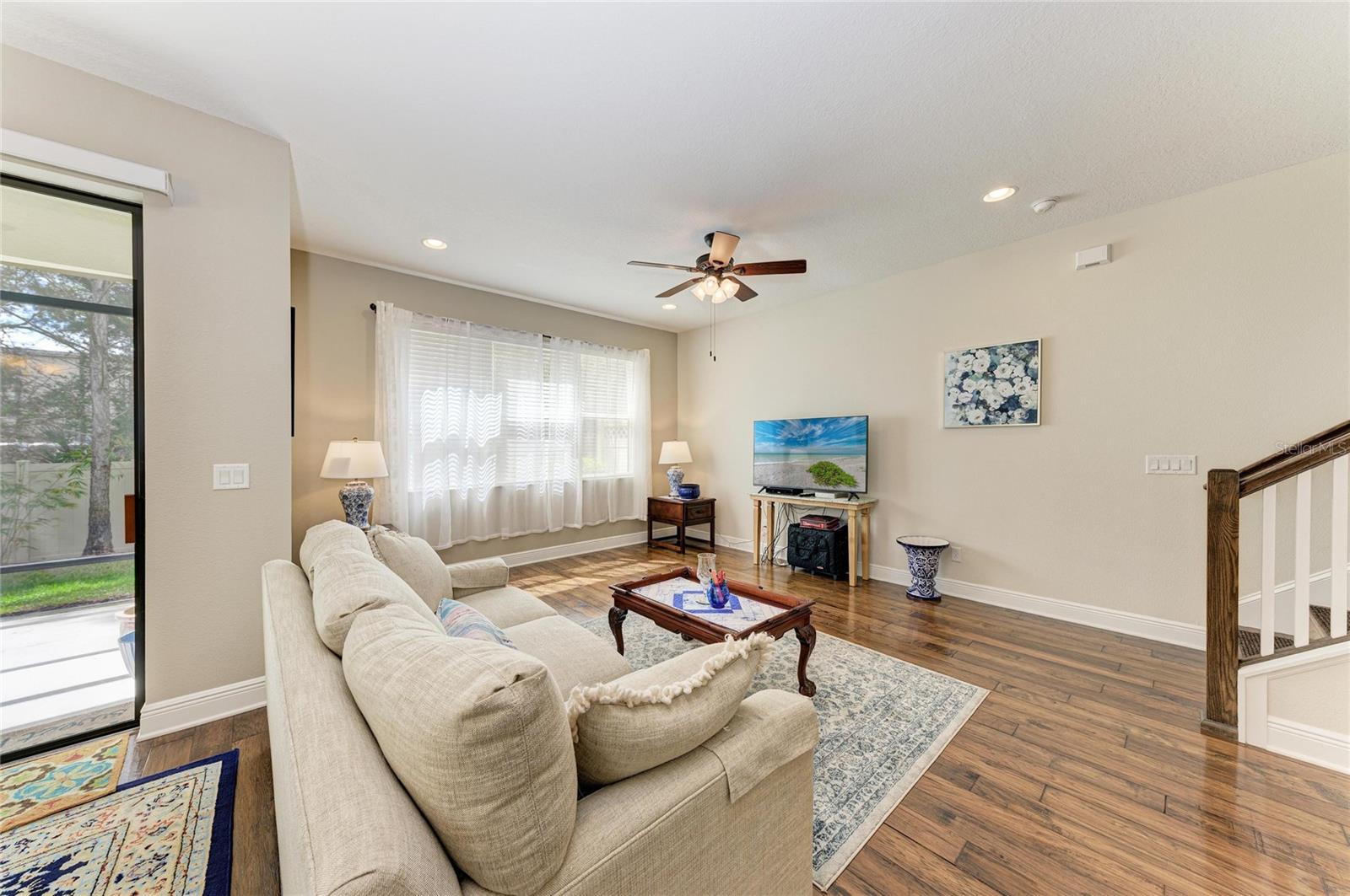 Image 7 of 37 For 7844 52nd Terrace E