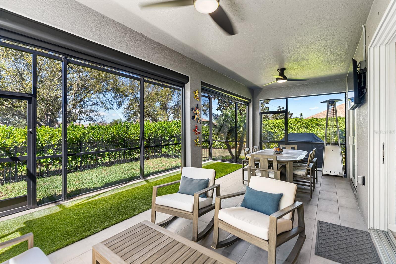 Image 26 of 33 For 728 Rosemary Circle