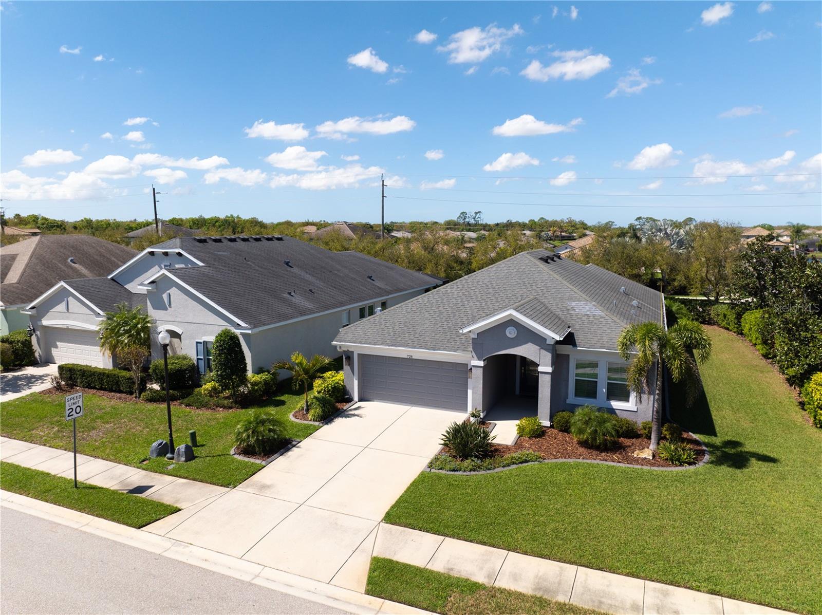 Image 29 of 33 For 728 Rosemary Circle