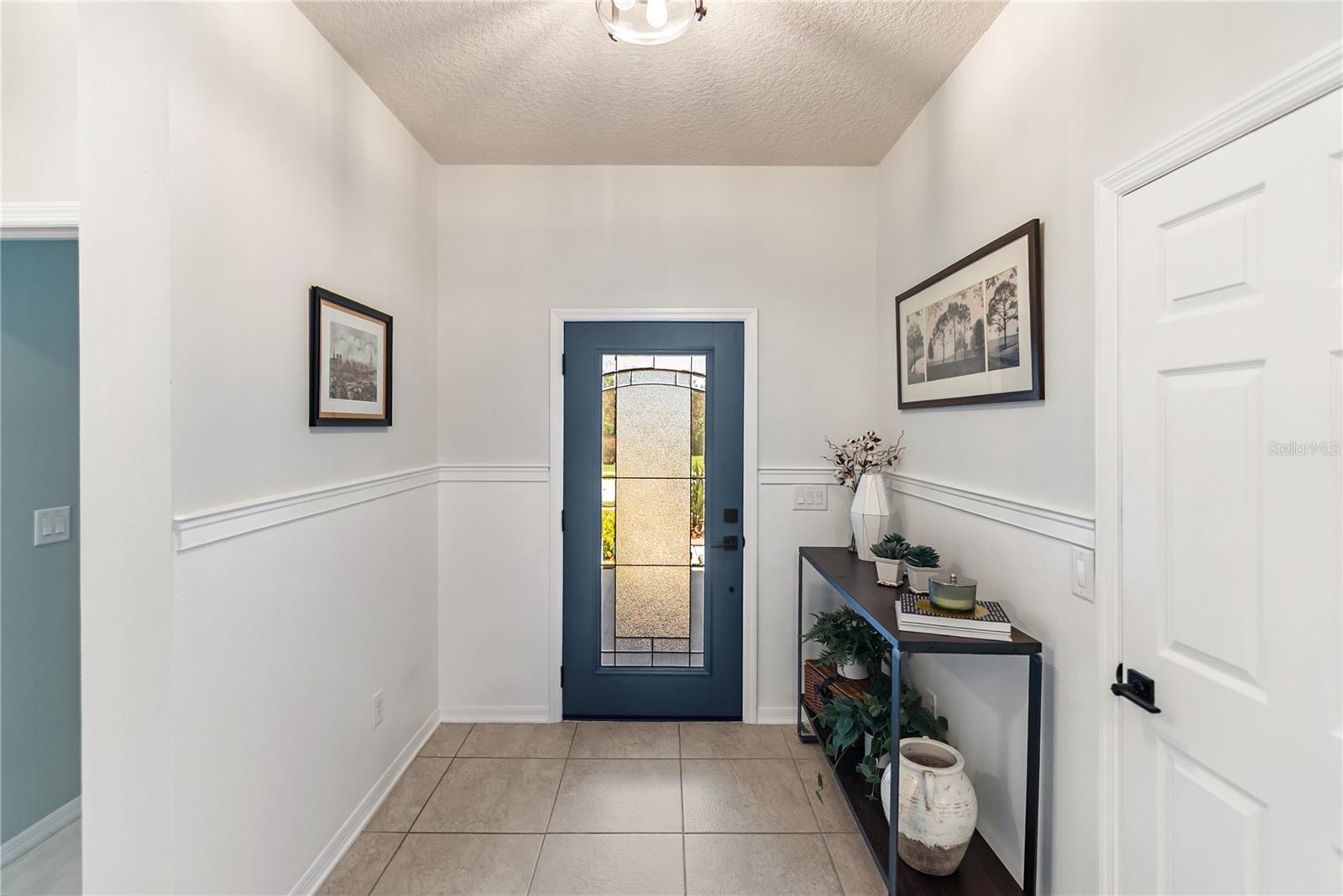 Image 5 of 33 For 728 Rosemary Circle