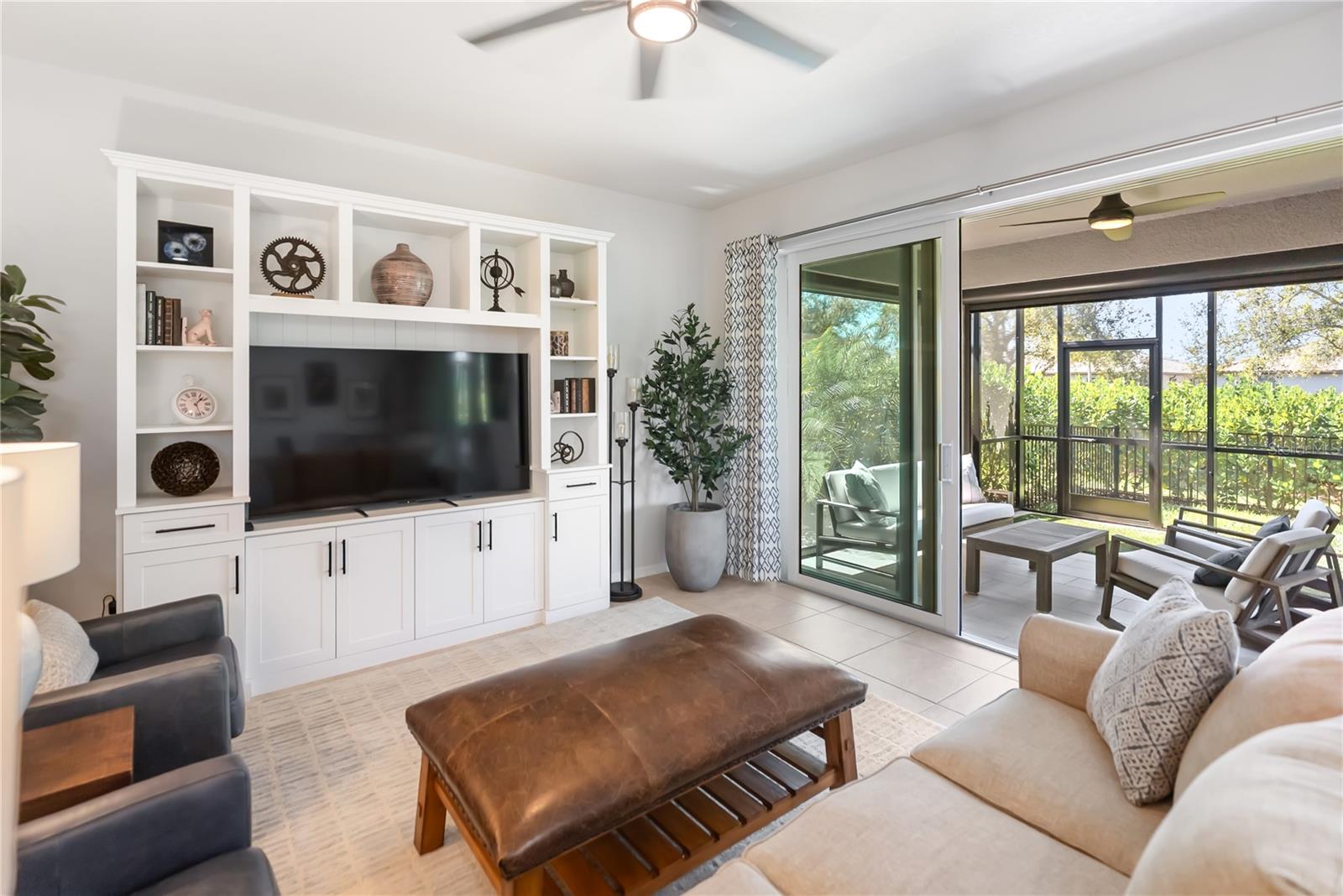 Image 9 of 33 For 728 Rosemary Circle