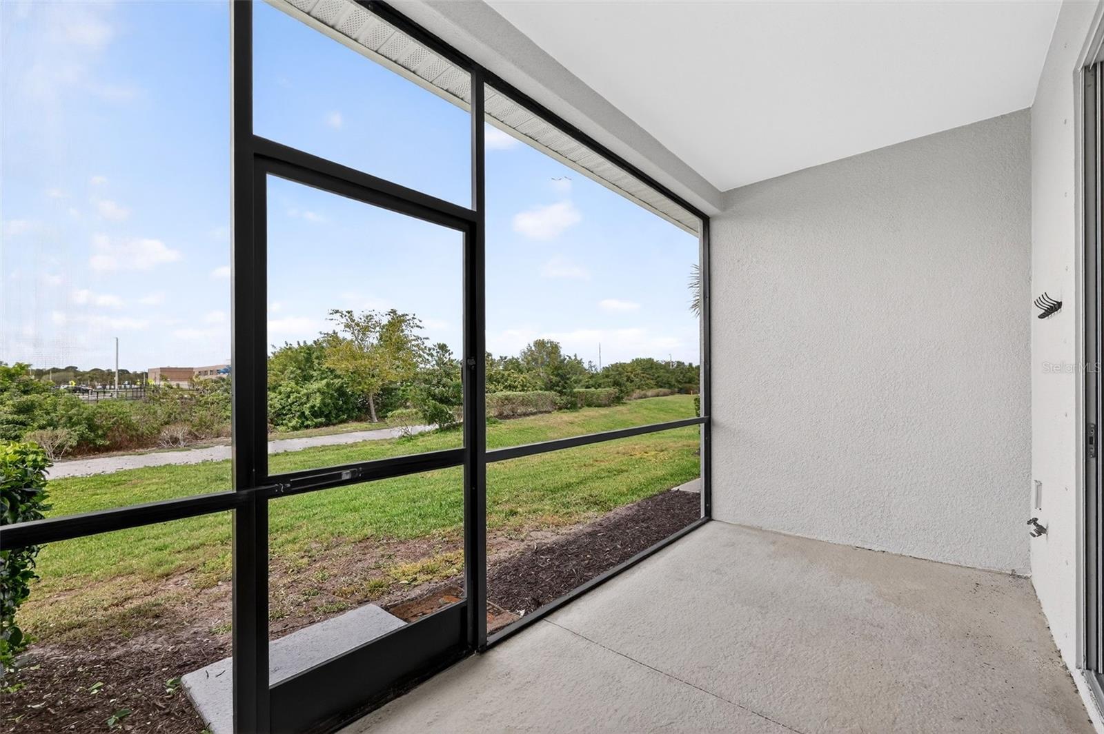 Image 26 of 41 For 8667 Canyon Creek Trail