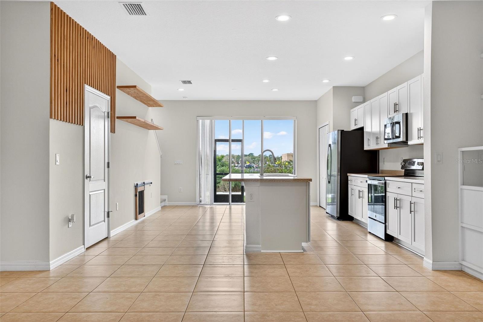 Image 6 of 41 For 8667 Canyon Creek Trail