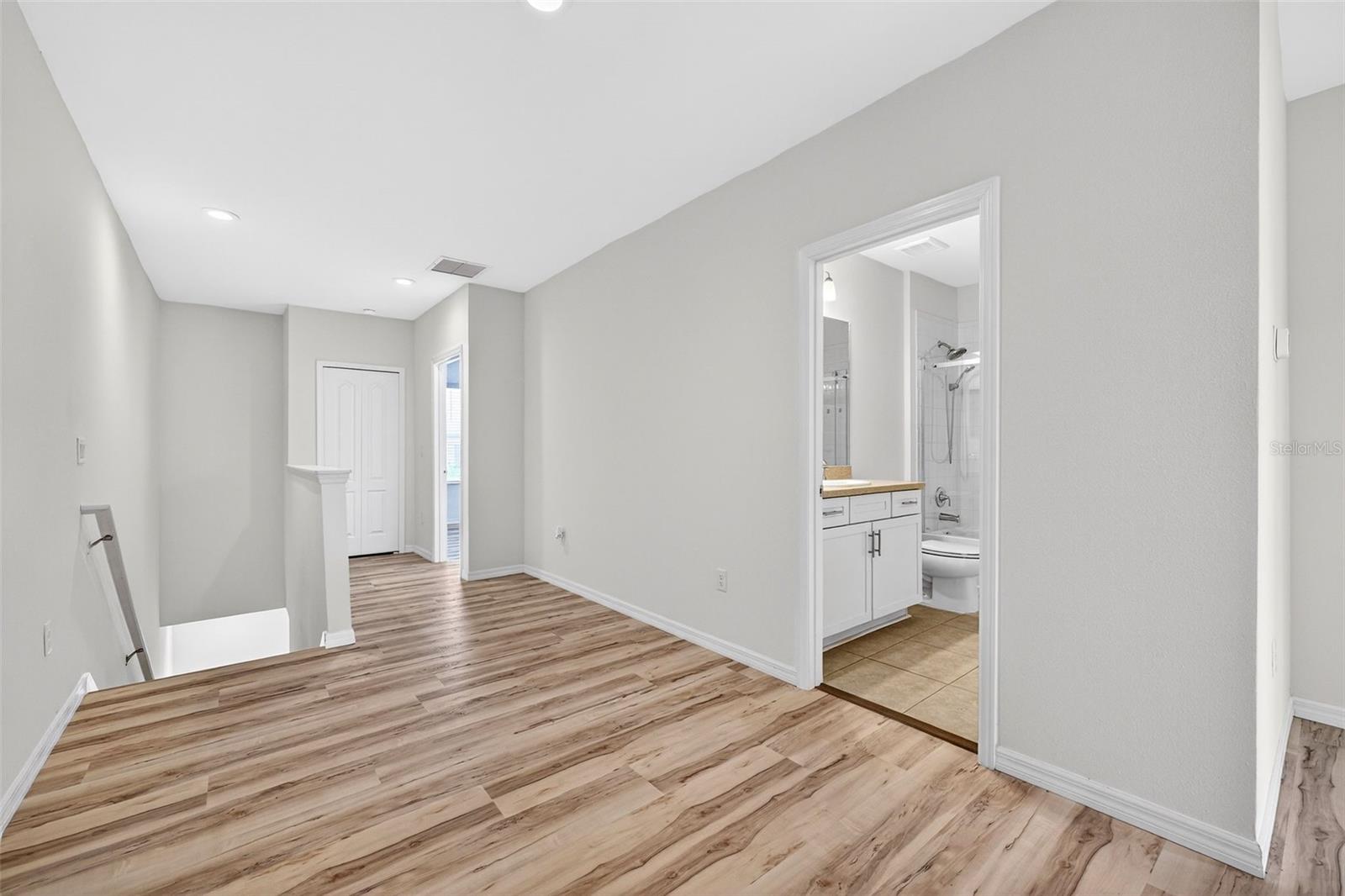 Image 7 of 41 For 8667 Canyon Creek Trail