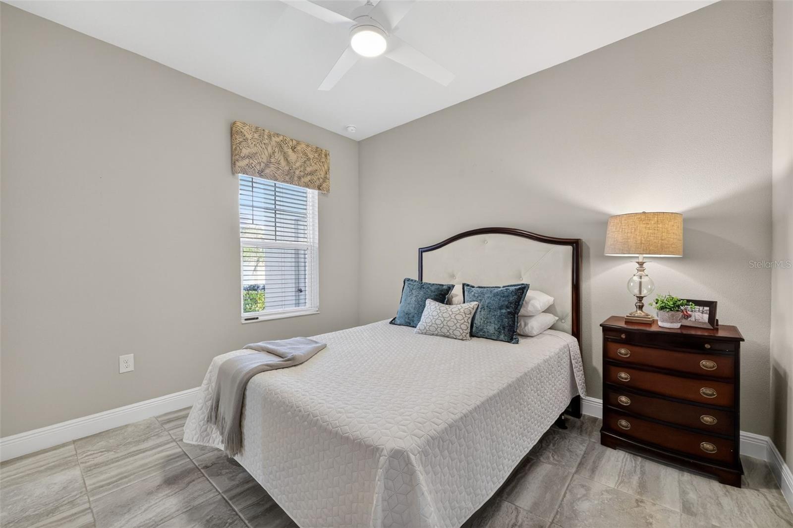 Image 18 of 55 For 4412 Star Apple Terrace