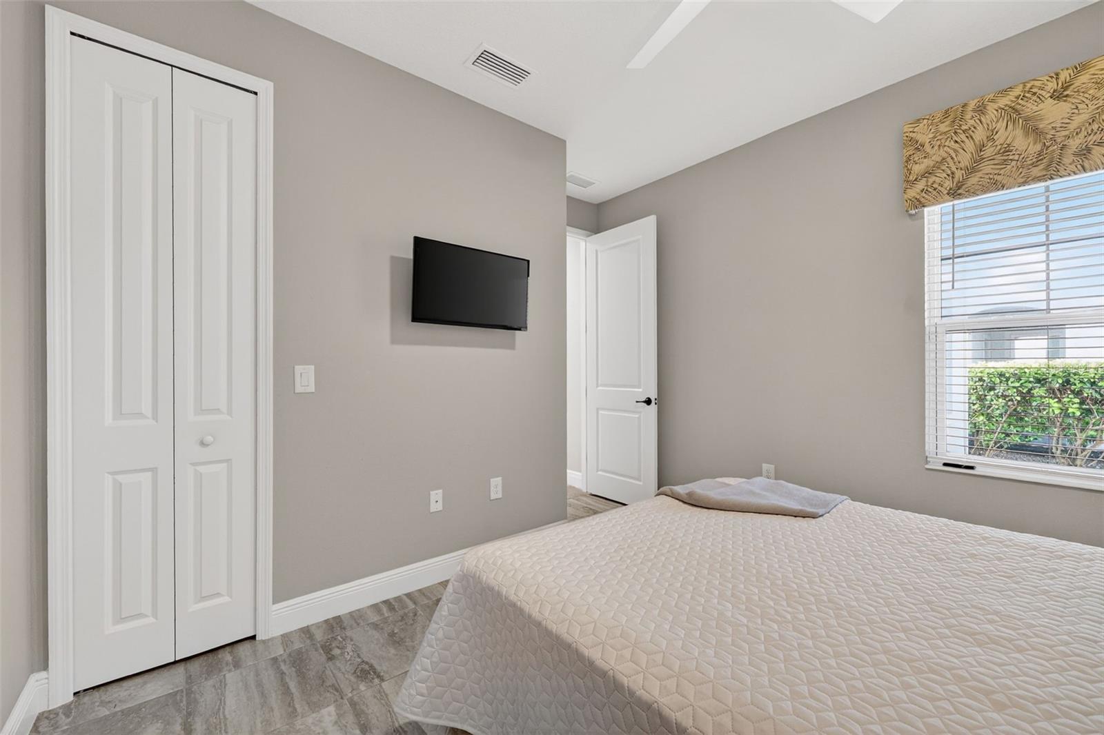 Image 19 of 55 For 4412 Star Apple Terrace