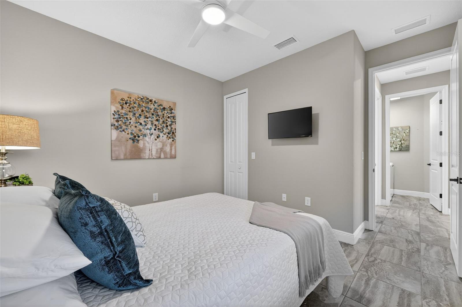 Image 20 of 55 For 4412 Star Apple Terrace