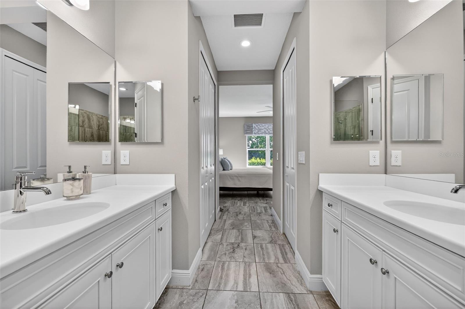 Image 24 of 55 For 4412 Star Apple Terrace