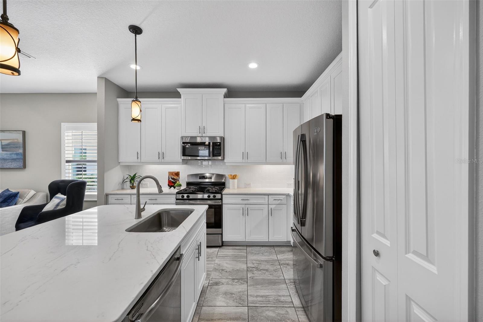 Image 6 of 55 For 4412 Star Apple Terrace