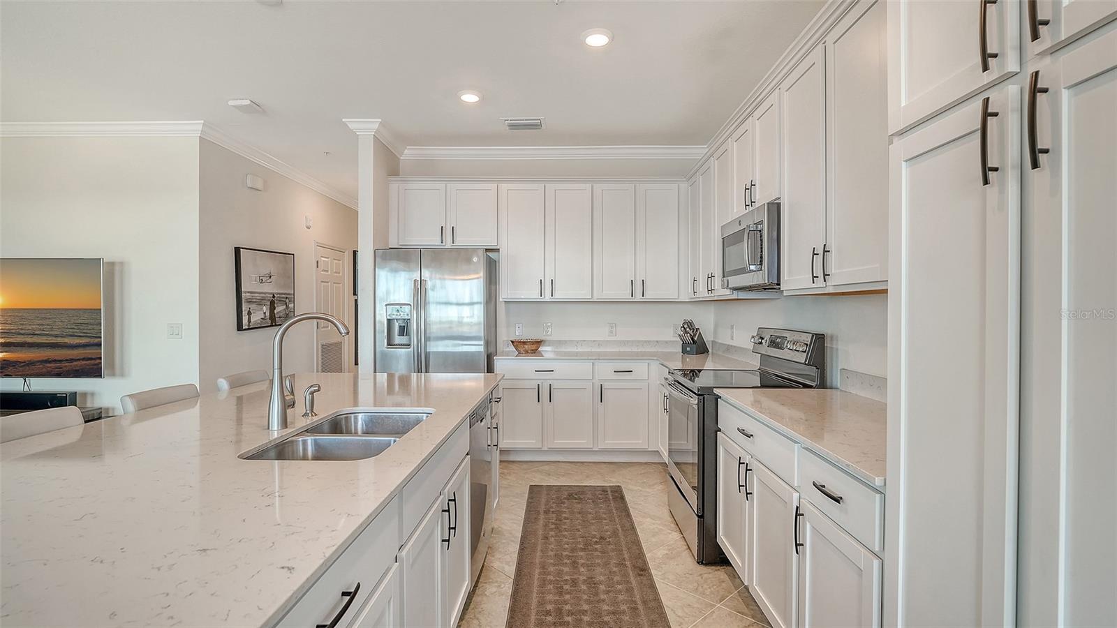 Image 16 of 67 For 1010 Tidewater Shores Loop 406