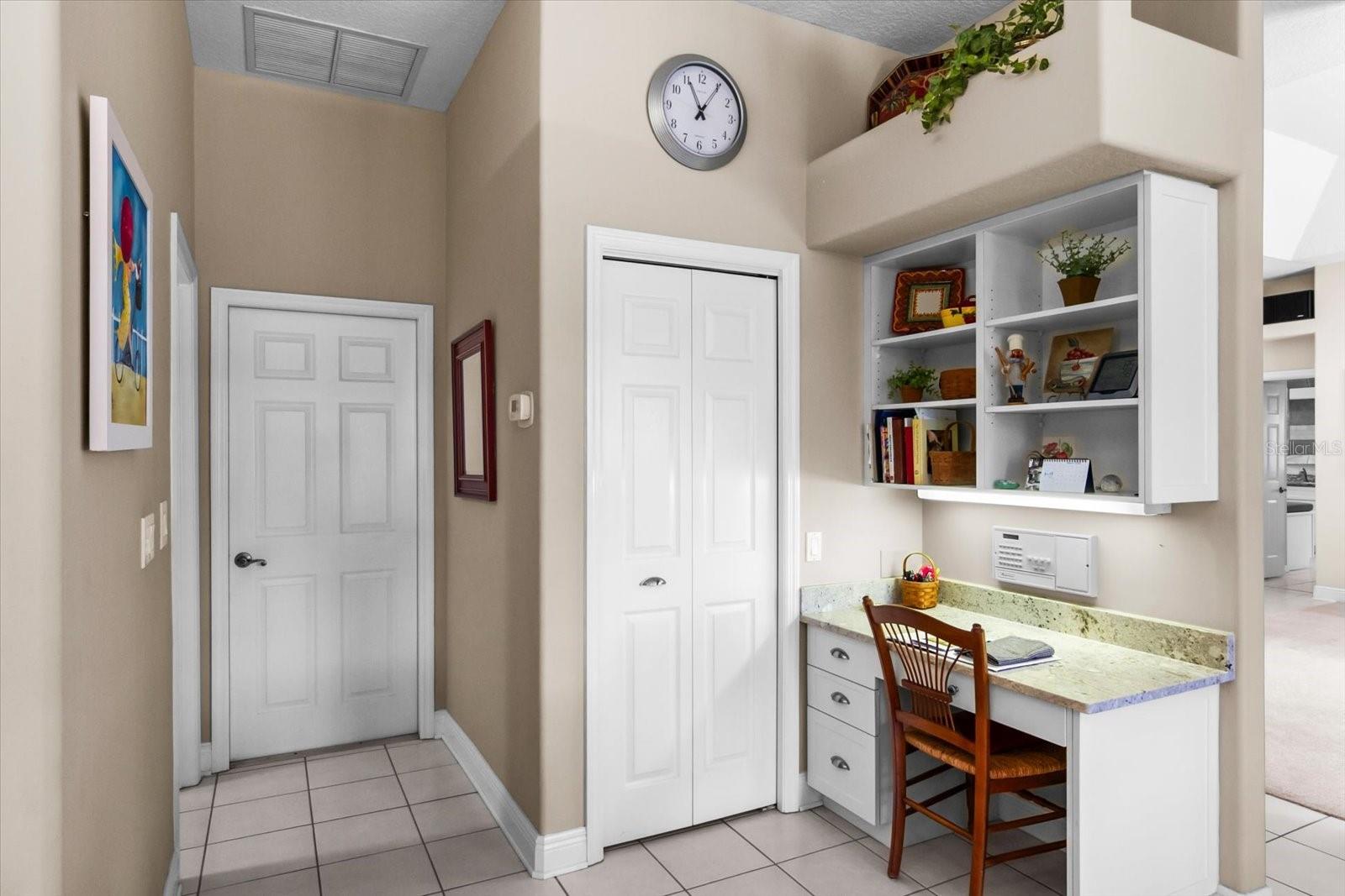 Image 26 of 56 For 1994 White Feather Lane