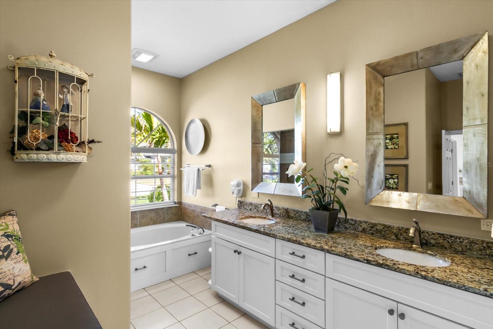 Image 30 of 56 For 1994 White Feather Lane